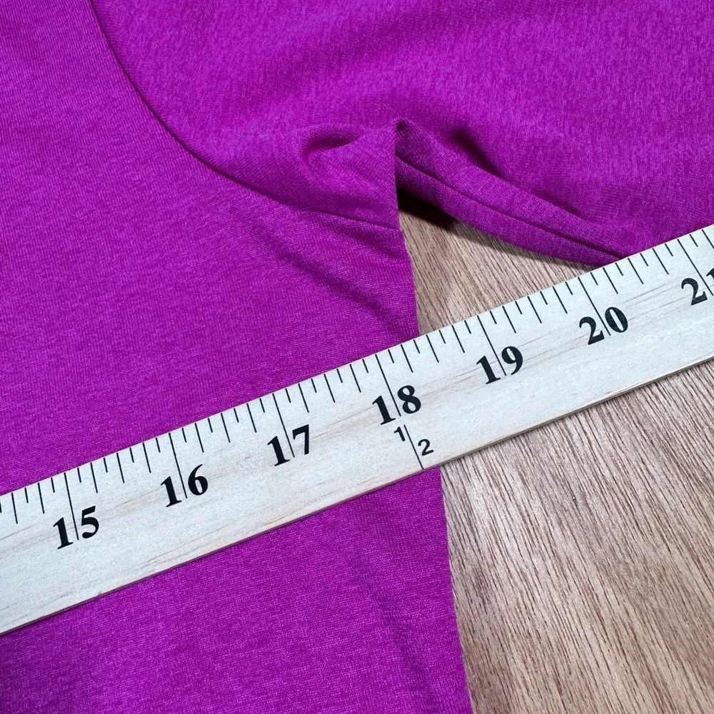 Nike Dri-FIT Womens Medium Long Sleeve Running Athletic Shirt Purple Pink